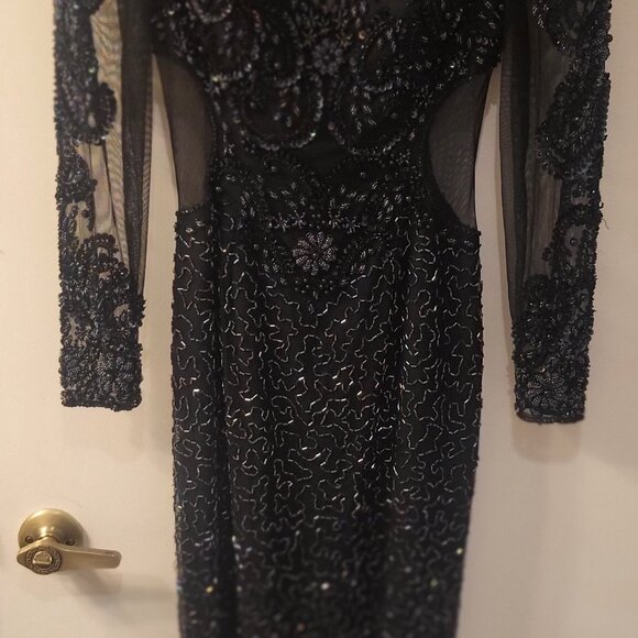 FORMAL GOWN - Picture 1 of 5